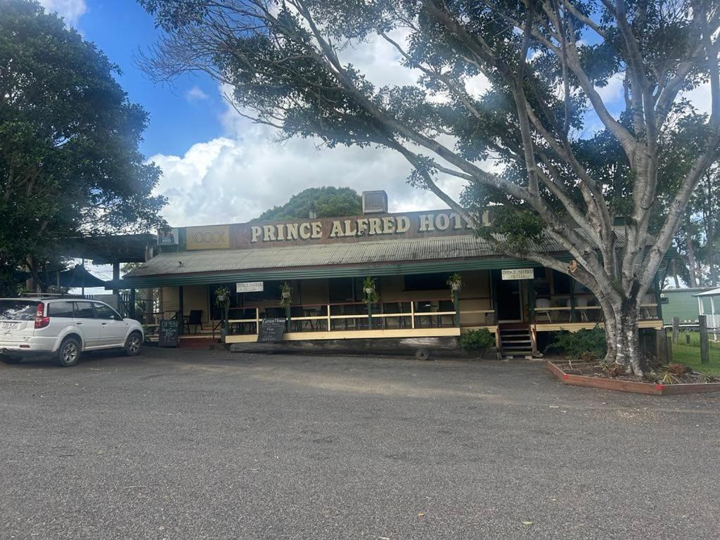 Gundy Pub & Caravan Park Gundiah Dış mekan fotoğraf
